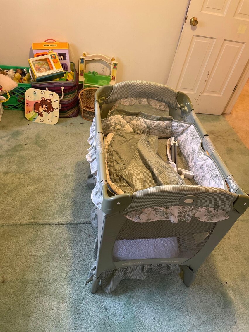 Image for Tools, Antiques, Glassware, Costume and Gold Jewelry, Collectibles, and Furnishings (S Holland Sylvania)