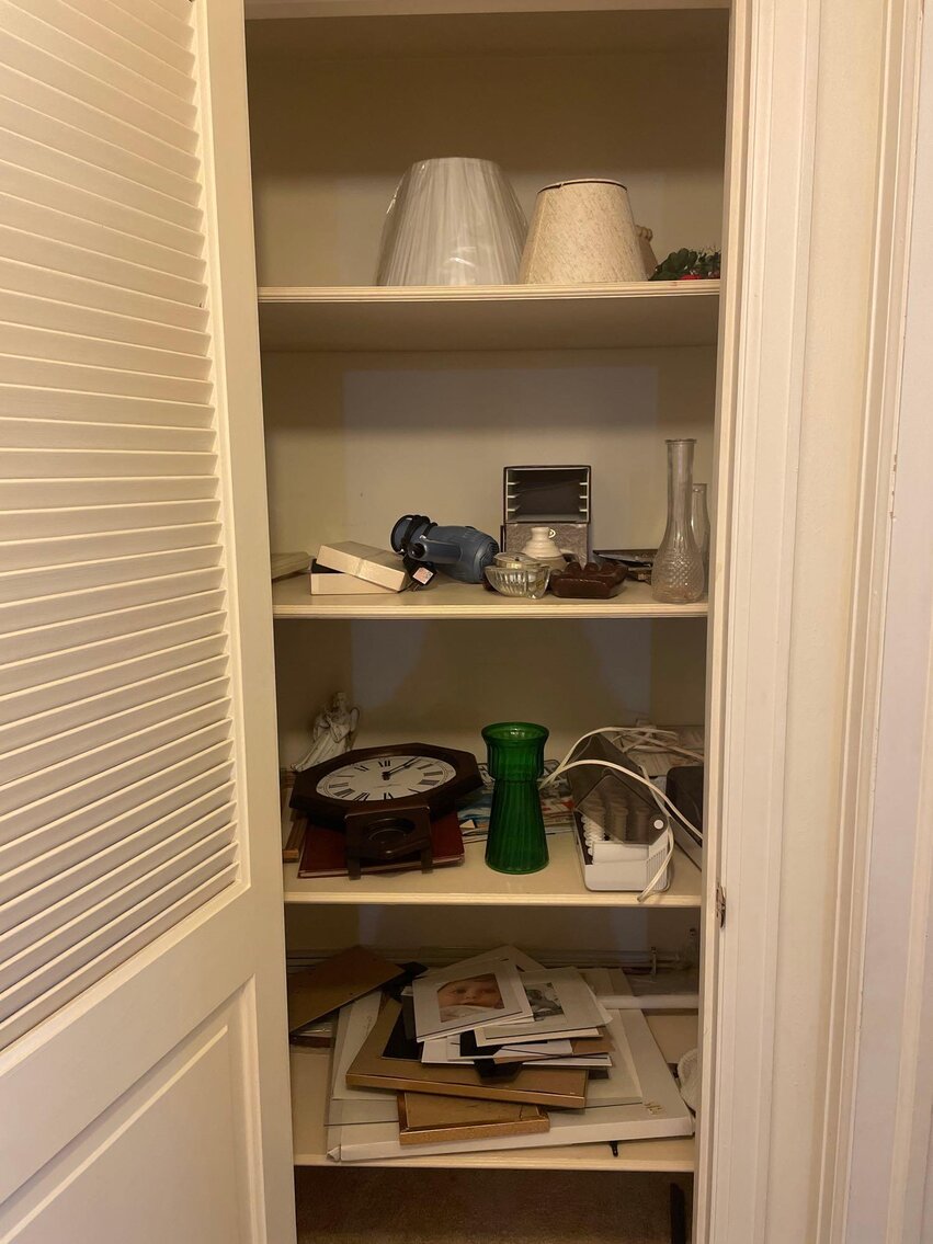 Image for Tools, Antiques, Glassware, Costume and Gold Jewelry, Collectibles, and Furnishings (S Holland Sylvania)