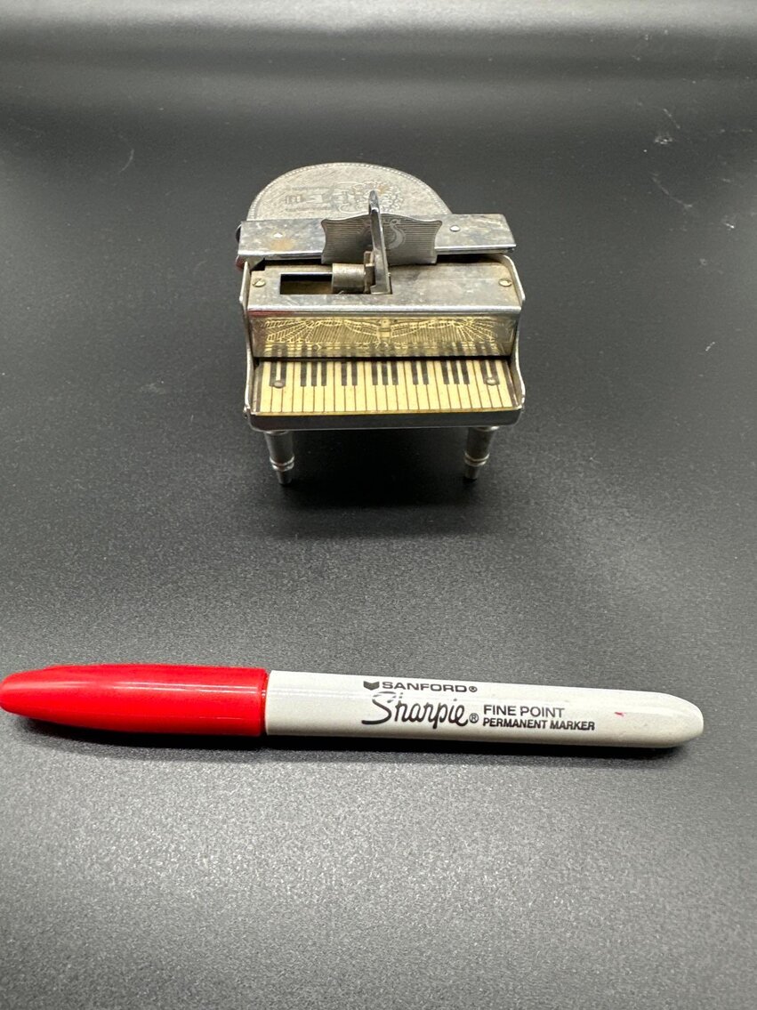 Image for Tools, Antiques, Glassware, Costume and Gold Jewelry, Collectibles, and Furnishings (S Holland Sylvania)