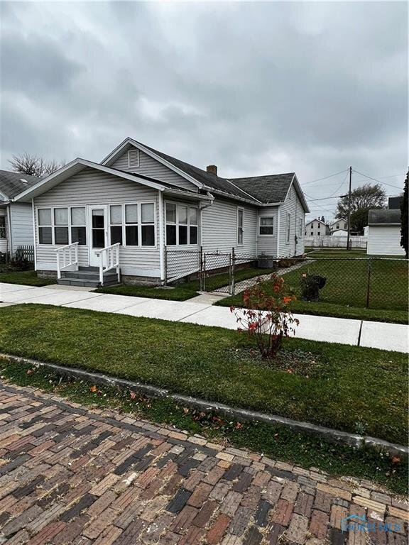 Image for MINIMUM BID AUCTION $25,000! 1132 Clark St