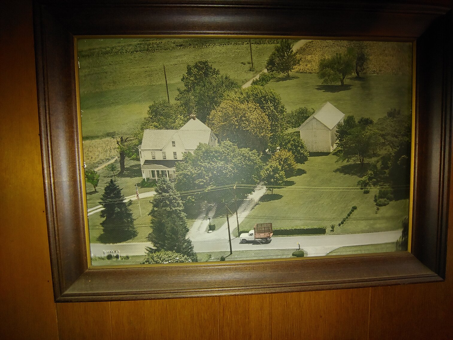 Image for 4 BR, 1.5 BA, 2½-STORY COLONIAL HOME  & 2BR, 2-STORY CARRIAGE HOUSE ON 2.4+/- ACRE LOT