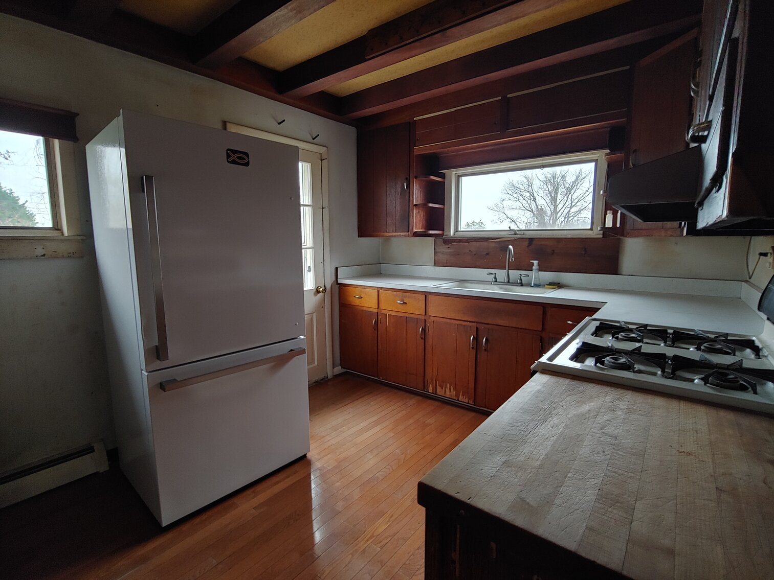 Image for 4 BR, 1.5 BA, 2½-STORY COLONIAL HOME  & 2BR, 2-STORY CARRIAGE HOUSE ON 2.4+/- ACRE LOT