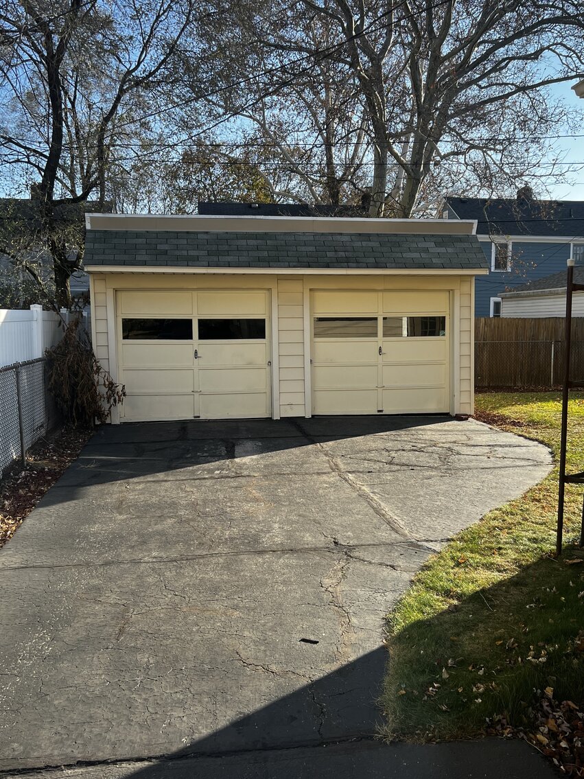 Image for MINIMUM BID AUCTION $49,000! 3832 Grantley Rd