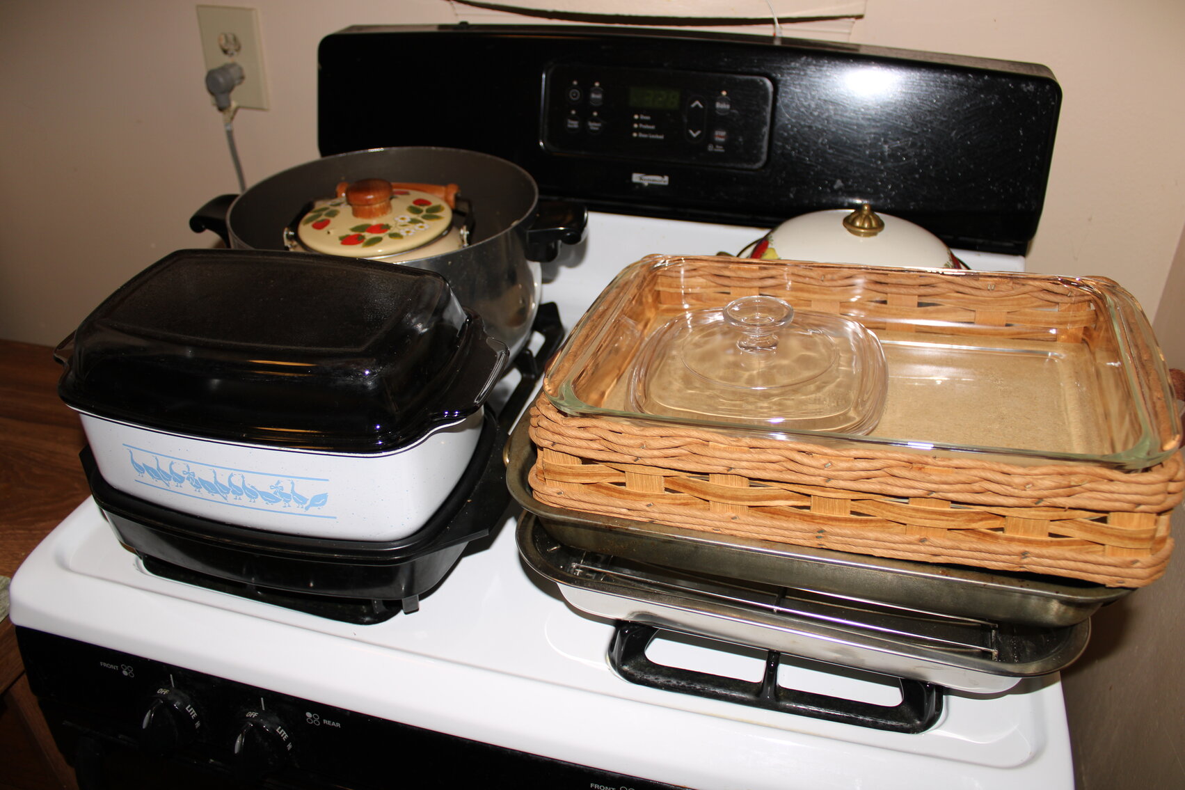 Image for LAST MINUTE! VINTAGE TIME CAPSULE ESTATE AUCTION