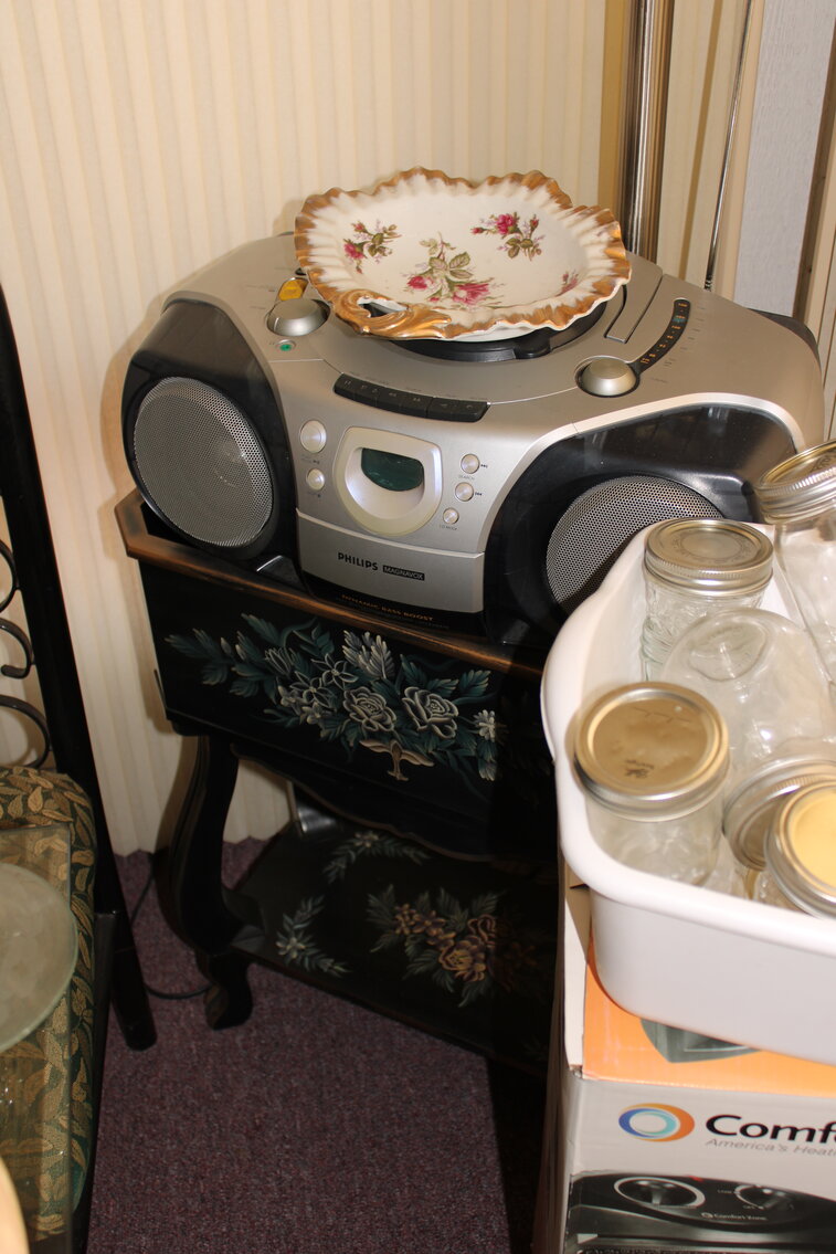 Image for LAST MINUTE! VINTAGE TIME CAPSULE ESTATE AUCTION