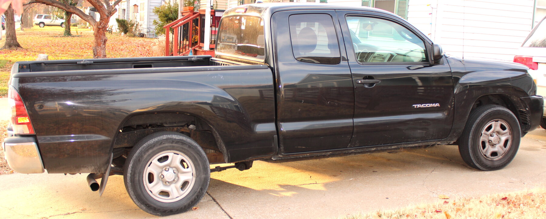 Image for LIVING ESTATE AUCTION