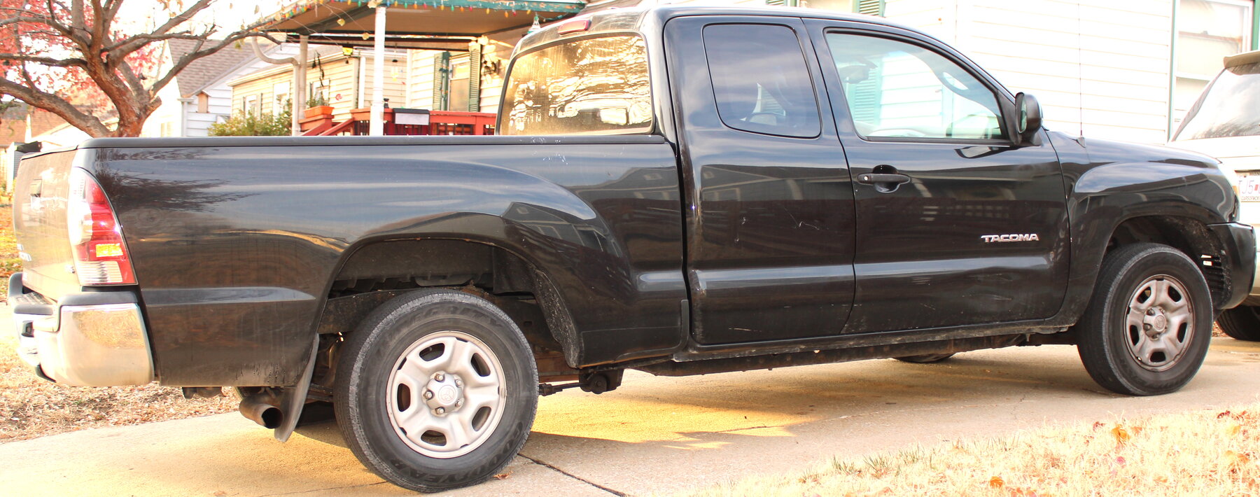 Image for LIVING ESTATE AUCTION