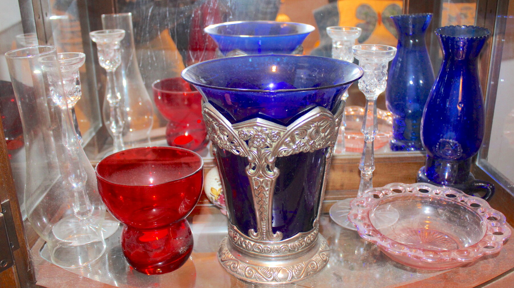 Image for LIVING ESTATE AUCTION