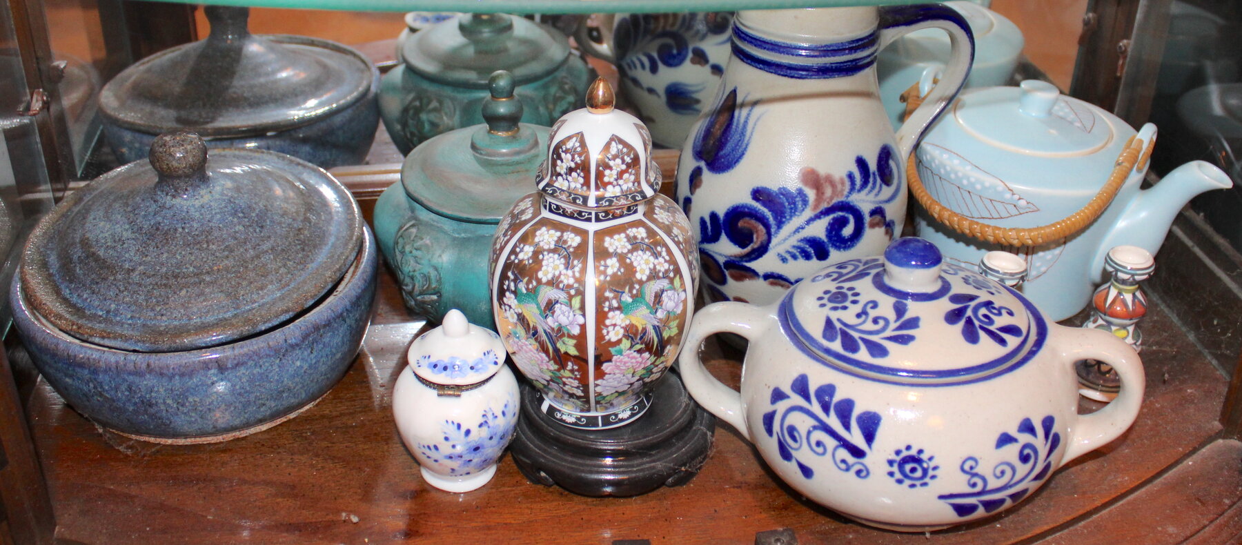 Image for LIVING ESTATE AUCTION