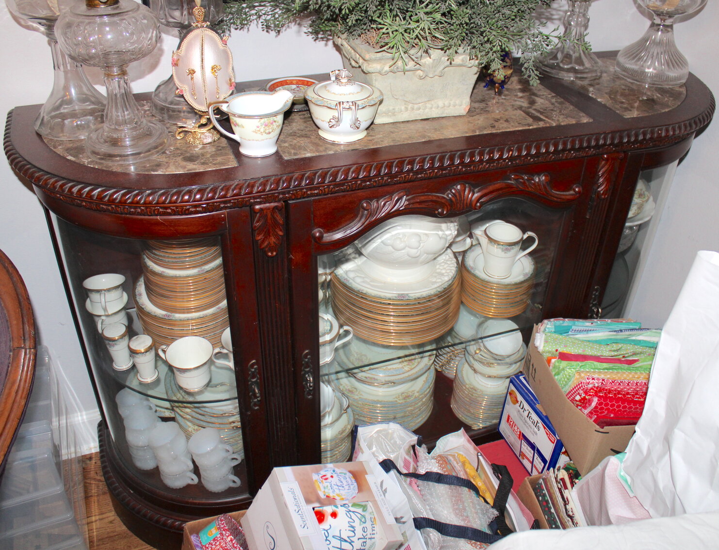 Image for LIVING ESTATE AUCTION