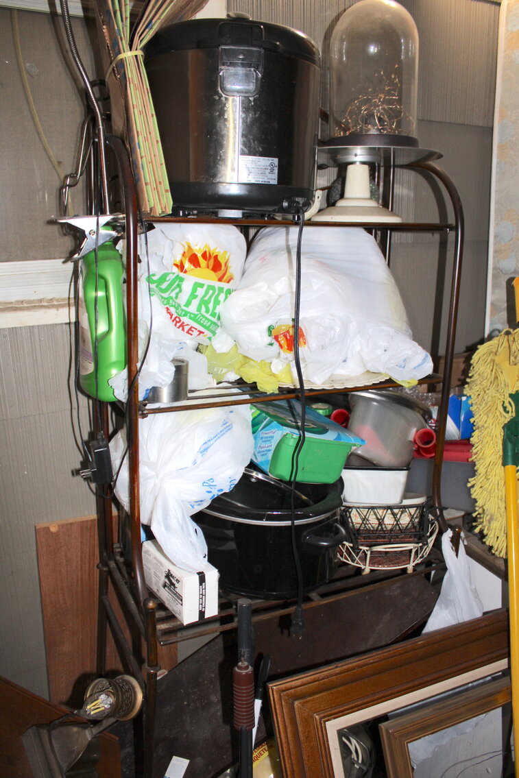 Image for LIVING ESTATE AUCTION