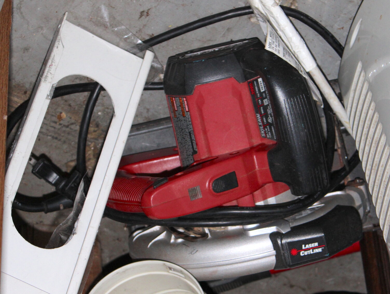 Image for LIVING ESTATE AUCTION