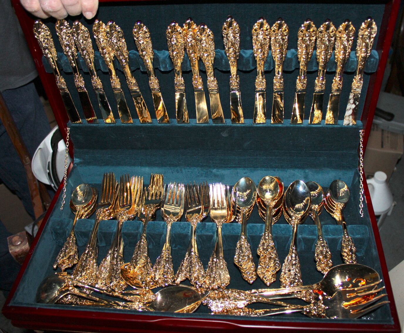 Image for LIVING ESTATE AUCTION