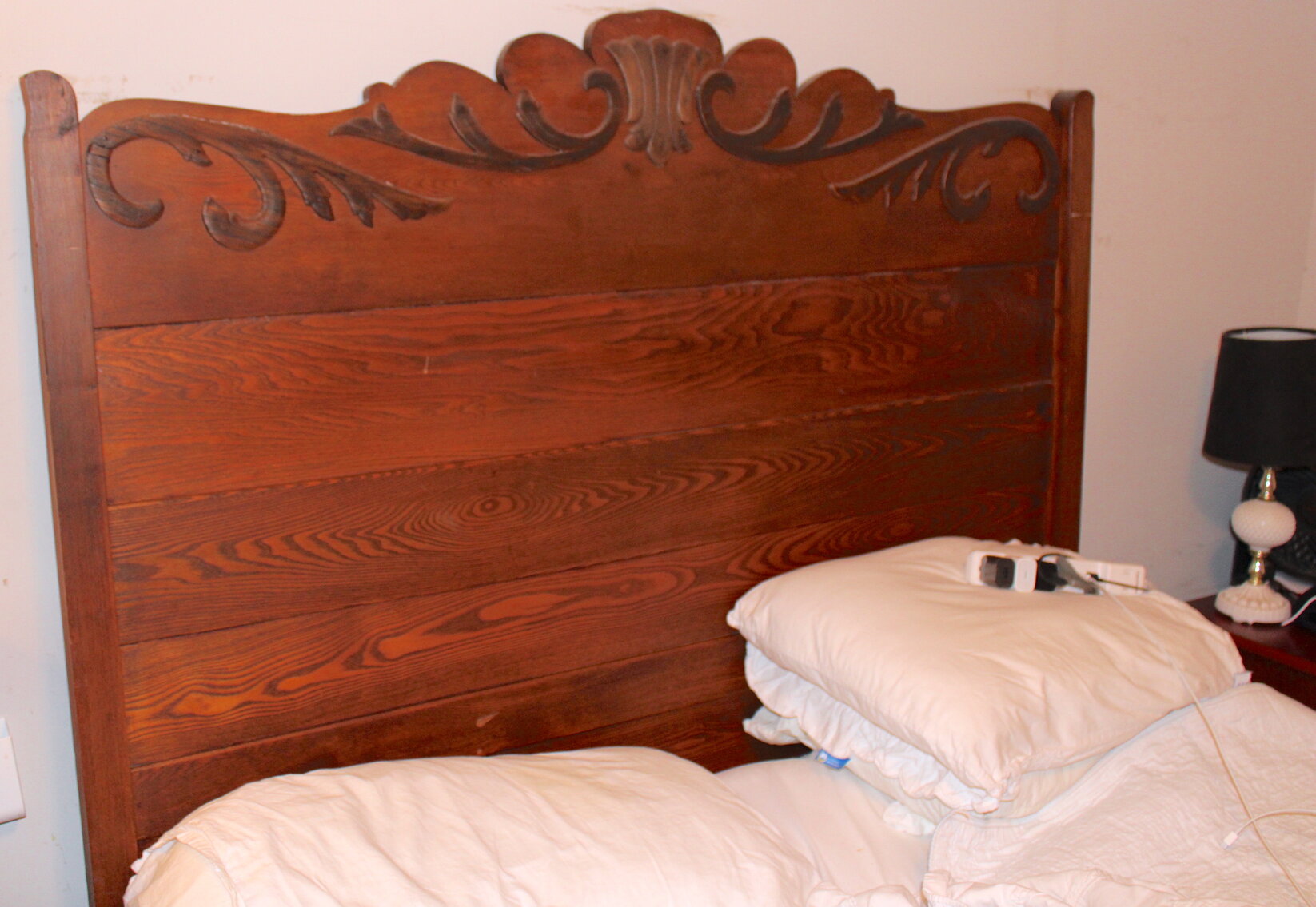 Image for LIVING ESTATE AUCTION