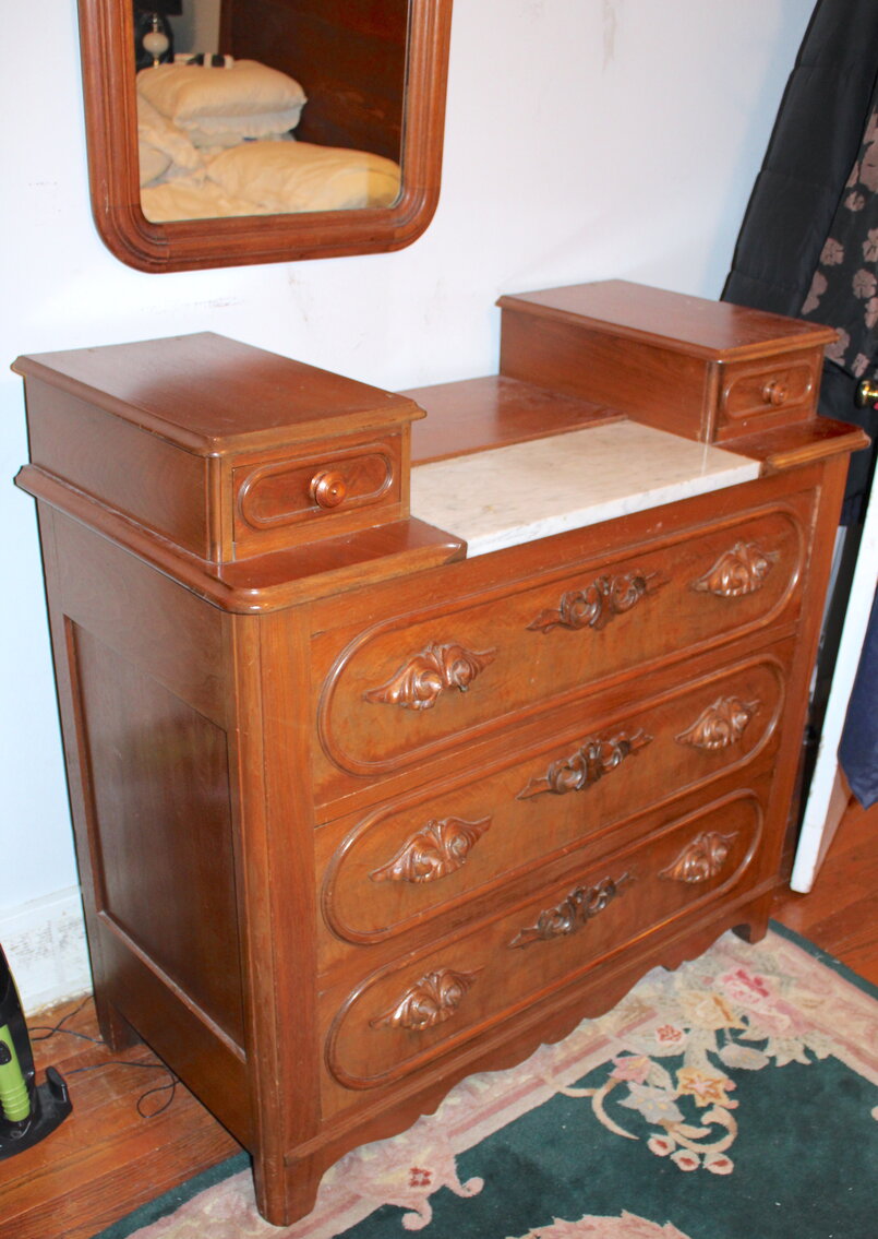 Image for LIVING ESTATE AUCTION