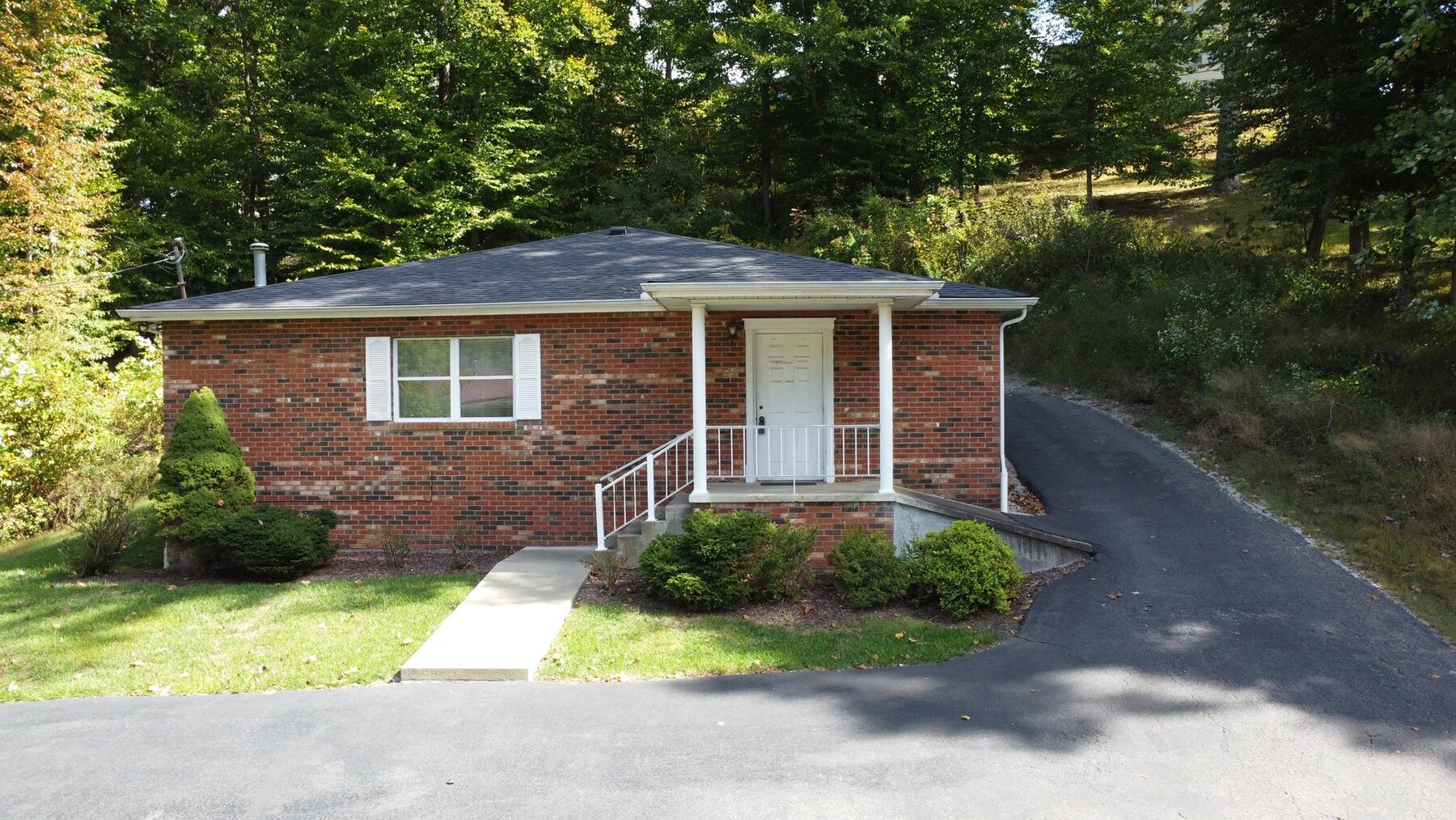 Image for SOLD $77,000 - Turn-Key Brick Commercial Building in Huntington