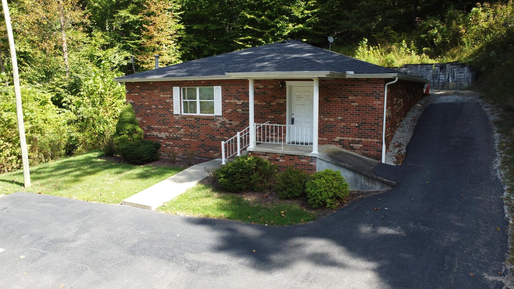 Image for SOLD $77,000 - Turn-Key Brick Commercial Building in Huntington