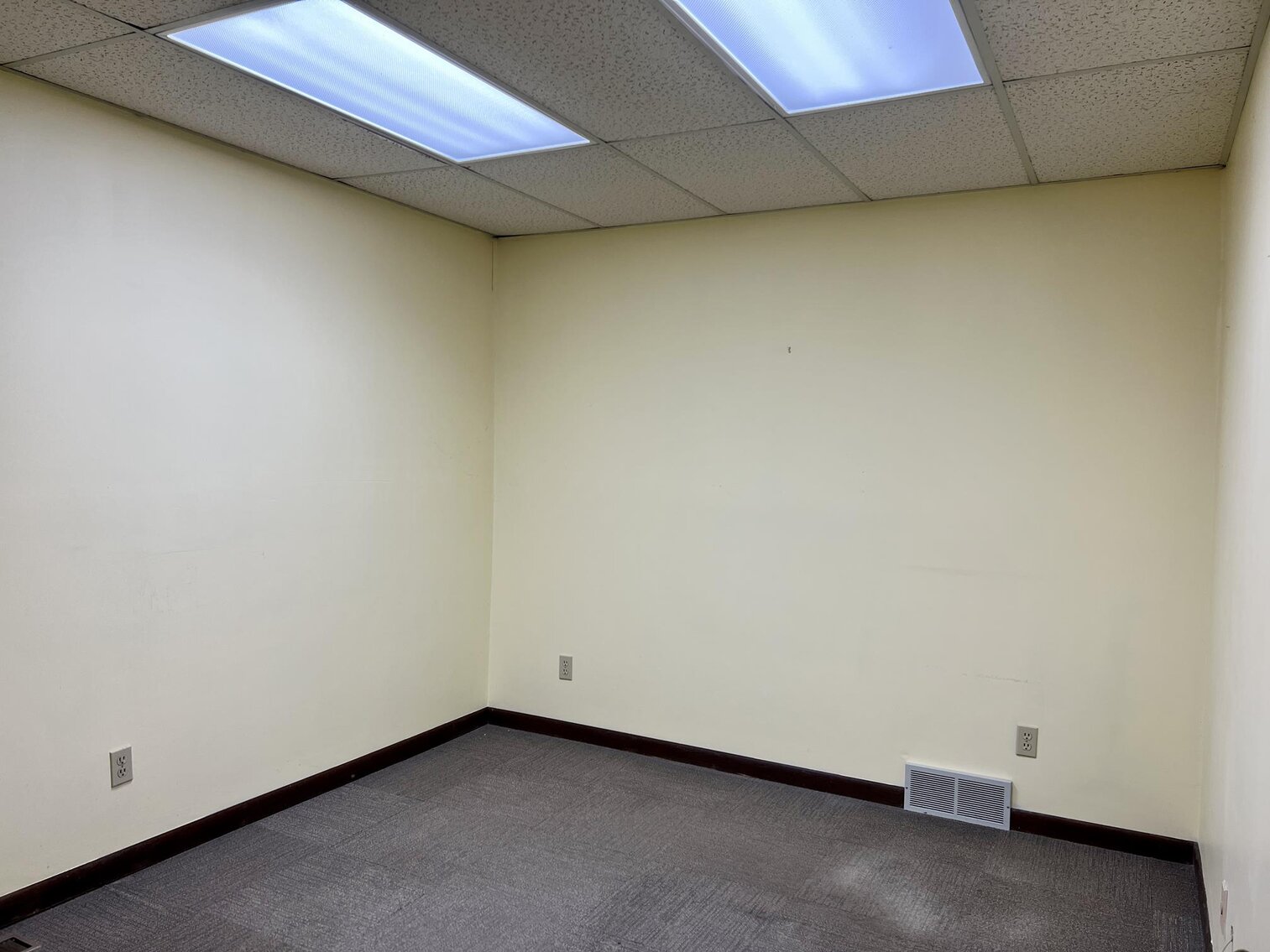 Image for SOLD $77,000 - Turn-Key Brick Commercial Building in Huntington