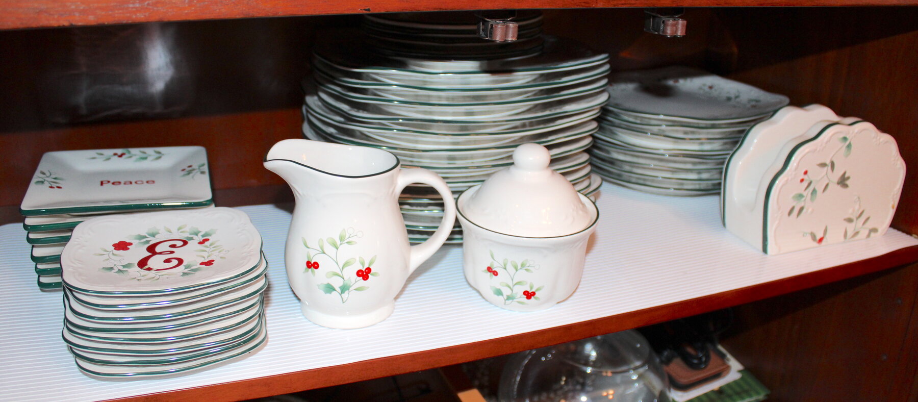 Image for LIVING ESTATE AUCTION