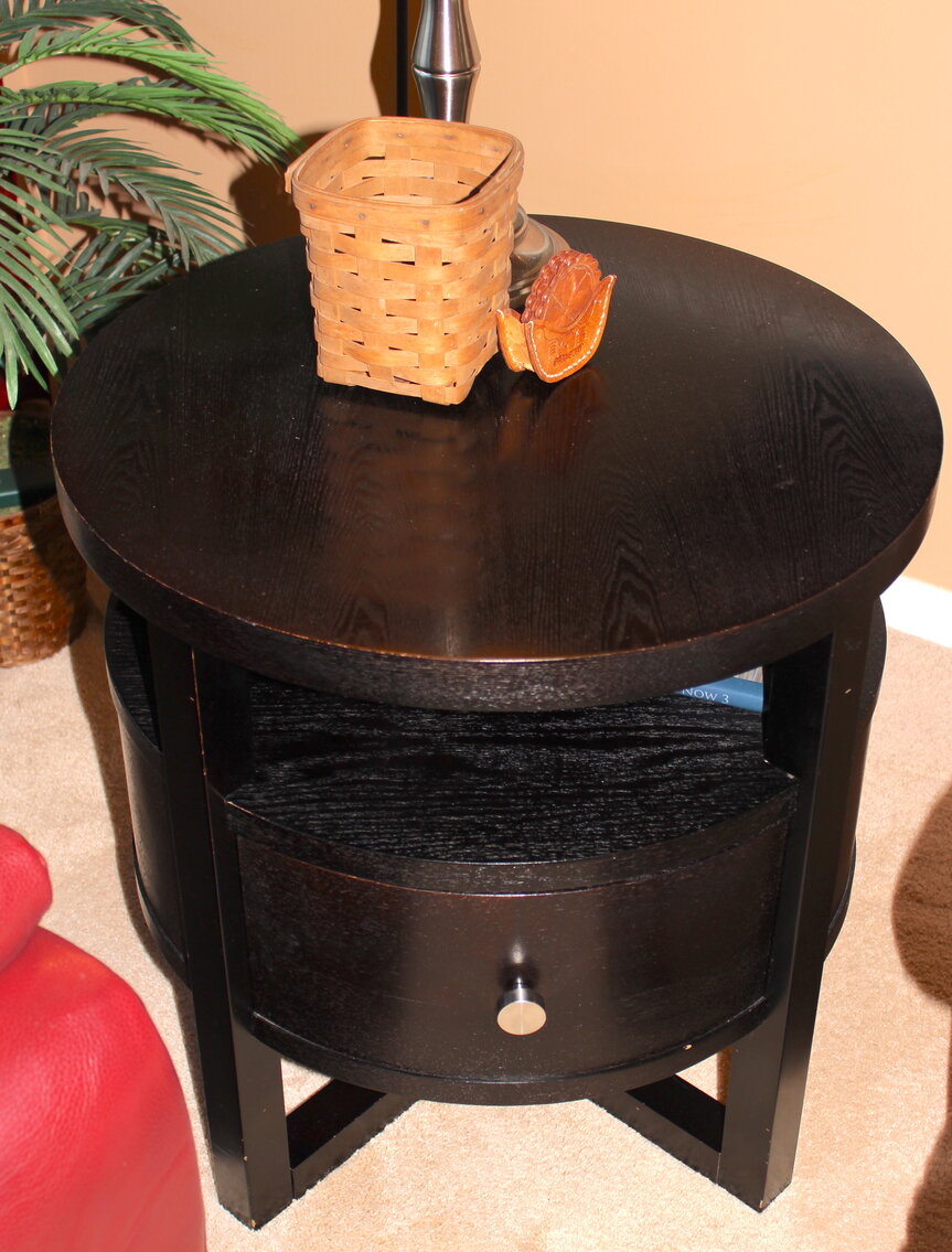 Image for LIVING ESTATE AUCTION