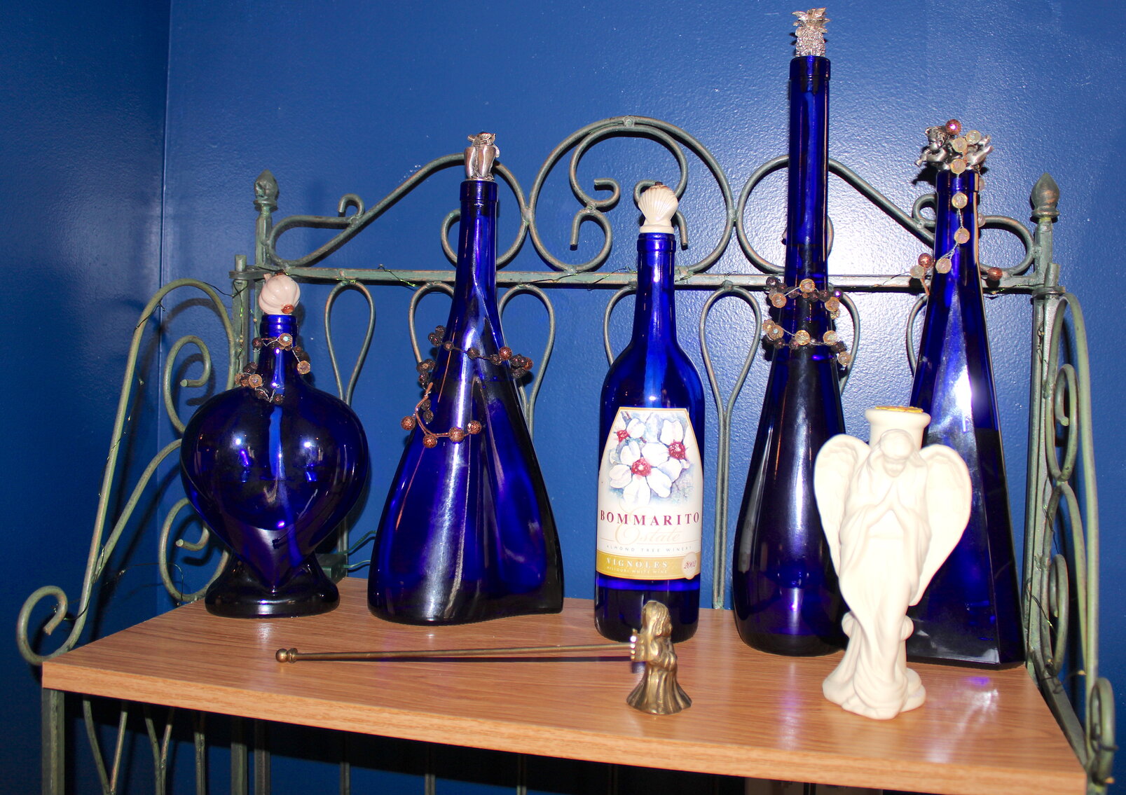 Image for LIVING ESTATE AUCTION