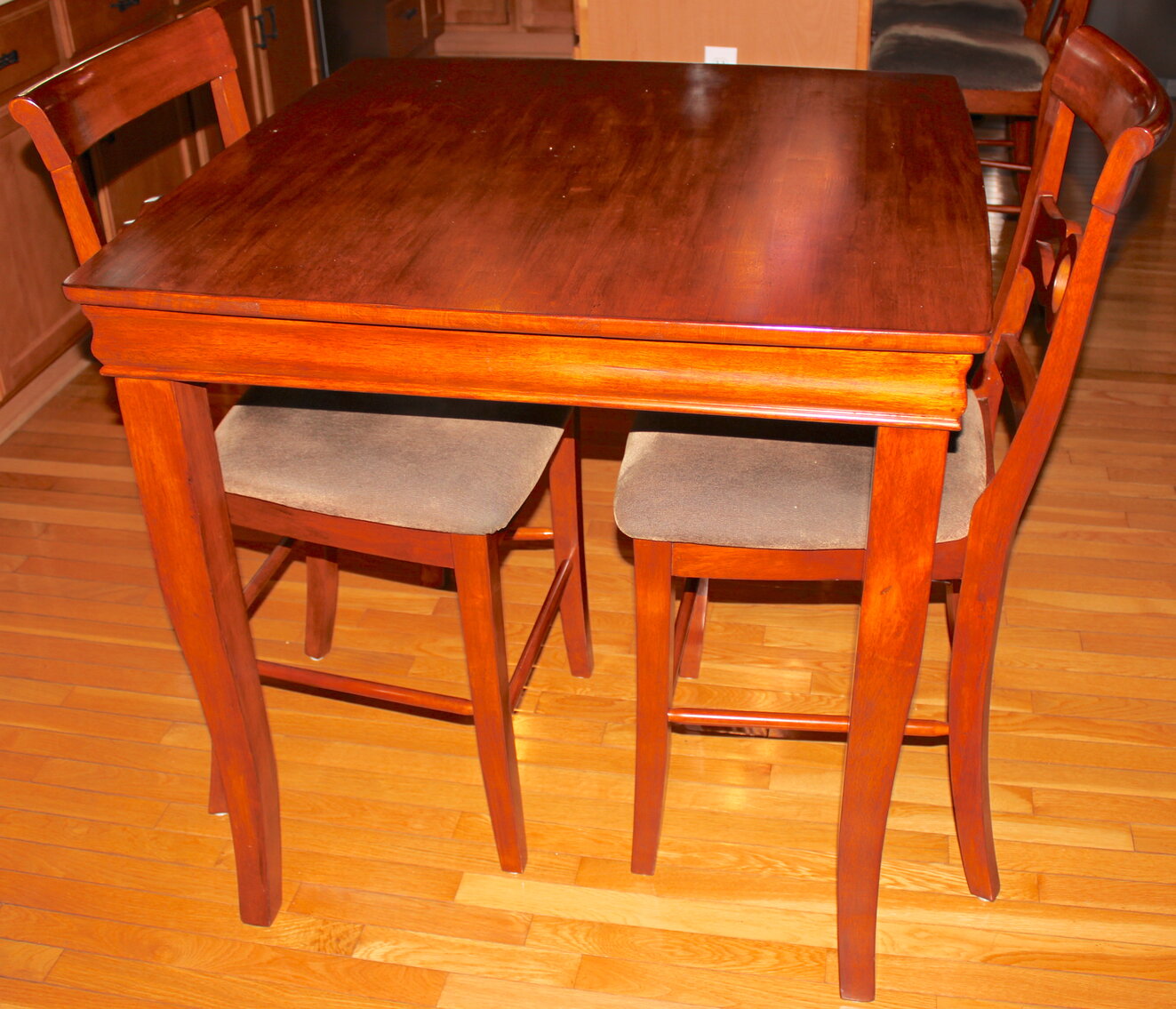 Image for LIVING ESTATE AUCTION