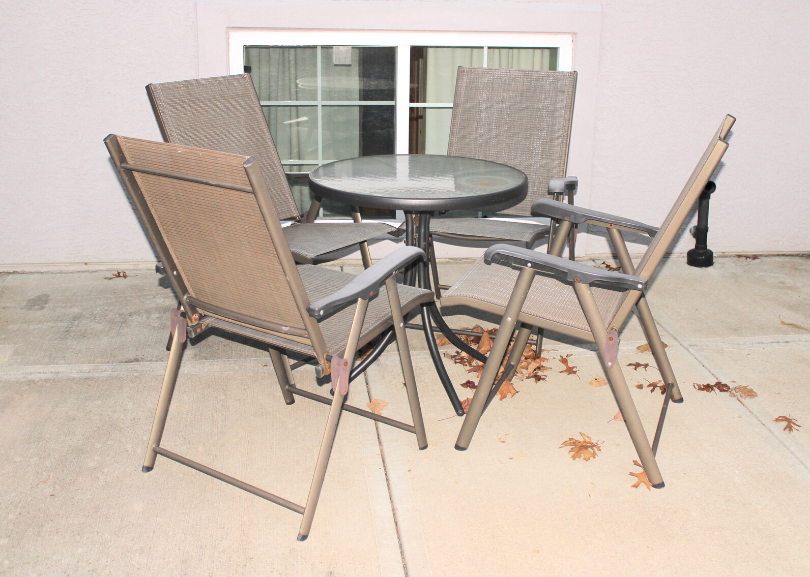 Image for LIVING ESTATE AUCTION