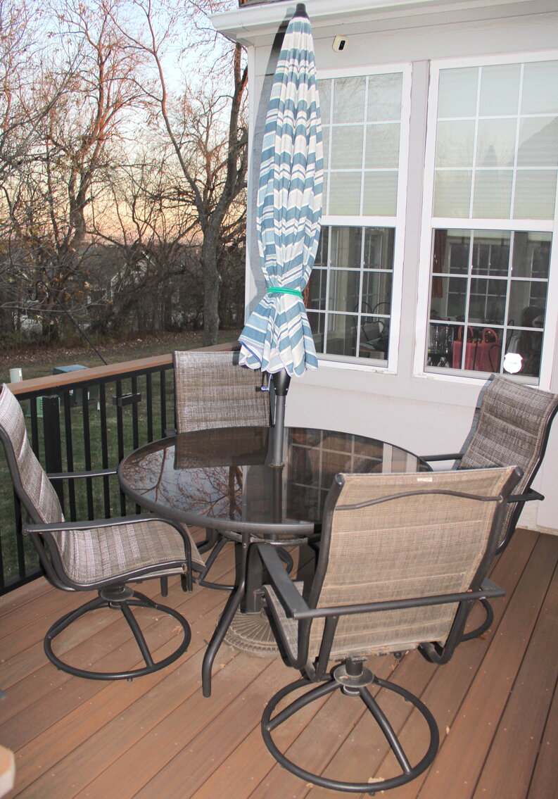 Image for LIVING ESTATE AUCTION