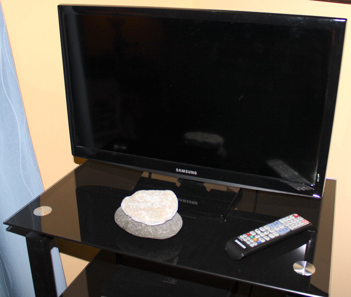 Image for LIVING ESTATE AUCTION