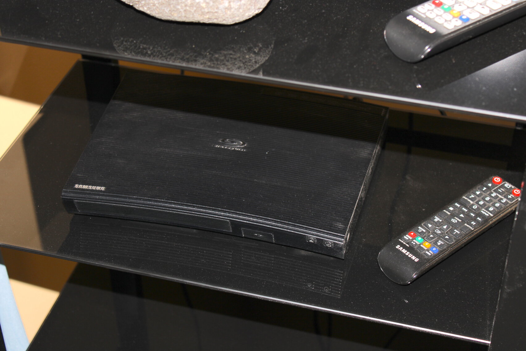 Image for LIVING ESTATE AUCTION