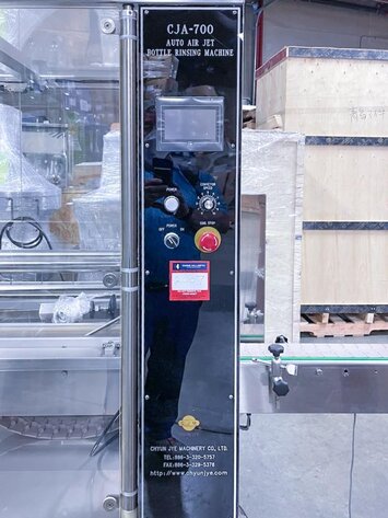 Image for MJK1483 Chyun Jye CJA-700 Air Jet Bottle Rinsing Machine