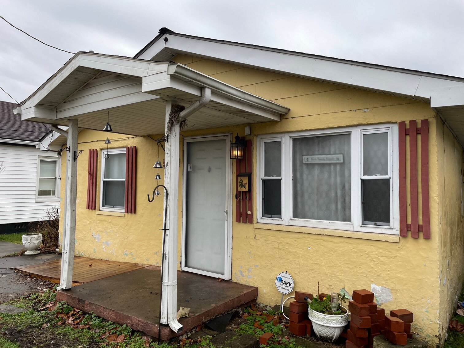 Image for SOLD $41,800 - 3 Bedroom St. Albans Home