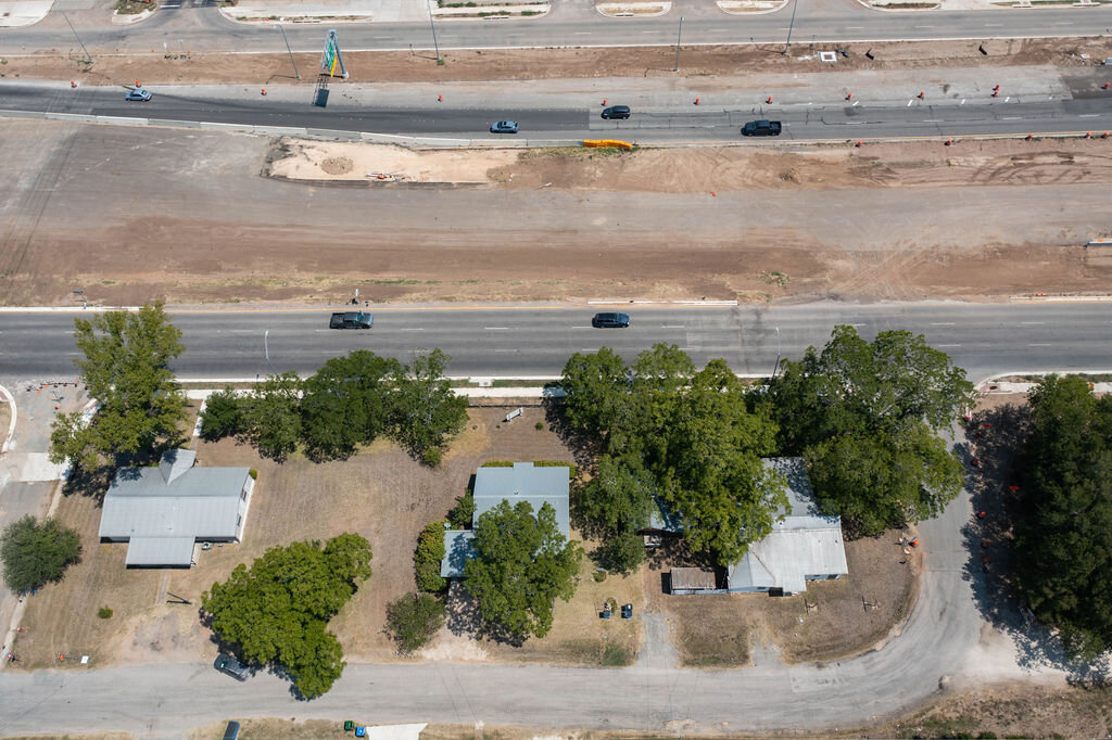 Image for Commercial Listing: 901, 905 and 907 College Street, Bastrop, TX 78602