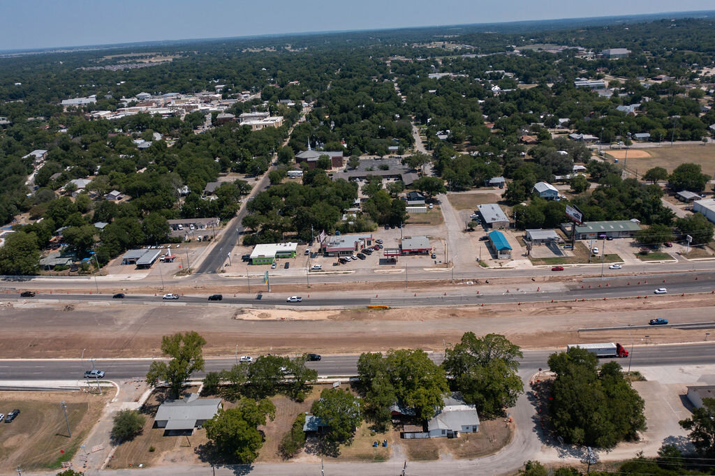 Image for Commercial Listing: 901, 905 and 907 College Street, Bastrop, TX 78602