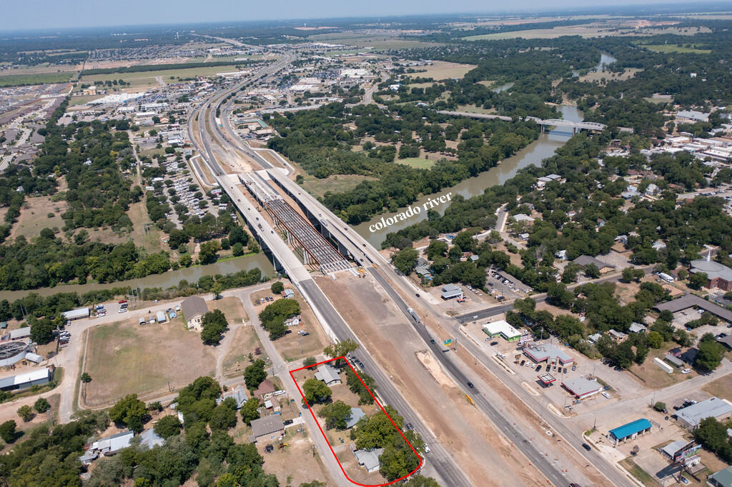 Image for Commercial Listing: 901, 905 and 907 College Street, Bastrop, TX 78602