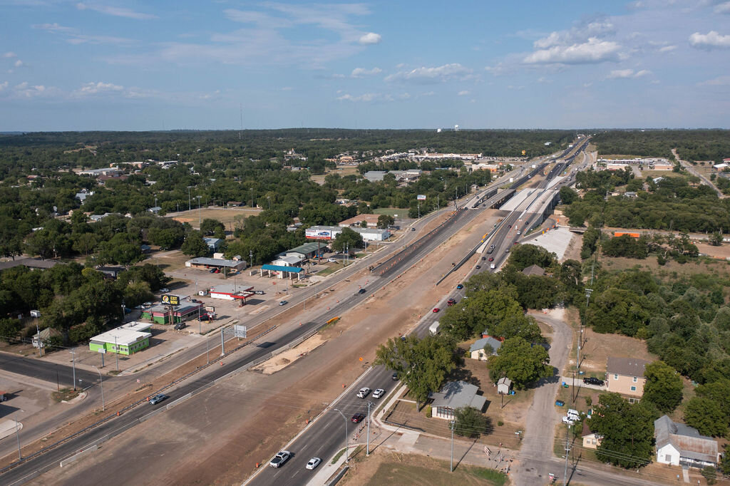 Image for Commercial Listing: 901, 905 and 907 College Street, Bastrop, TX 78602