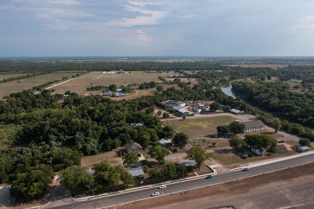 Image for Commercial Listing: 901, 905 and 907 College Street, Bastrop, TX 78602