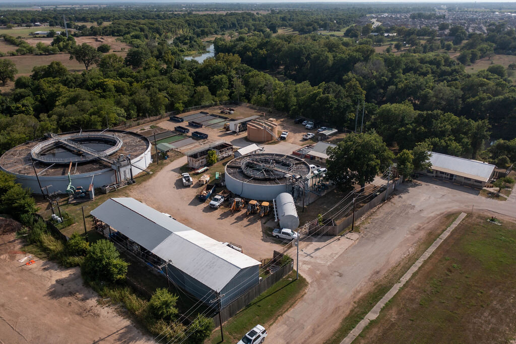 Image for Commercial Listing: 901, 905 and 907 College Street, Bastrop, TX 78602