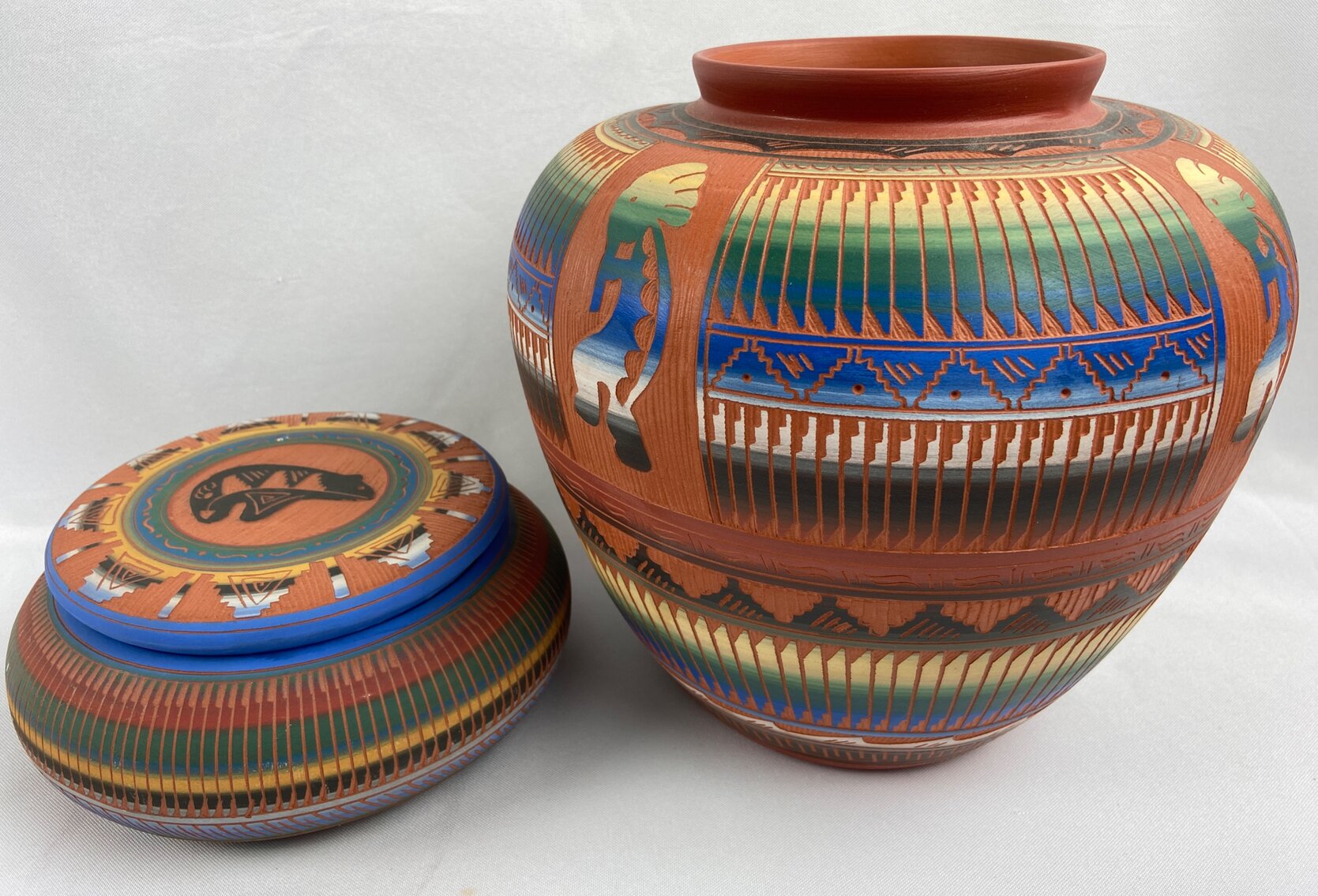 Shawn Williams & Geraldine Bennett Etched Navajo Pots