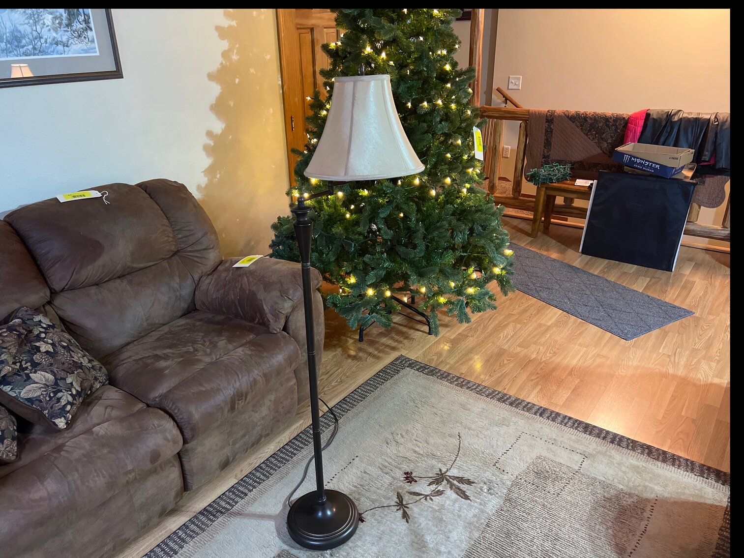 Pole lamp
