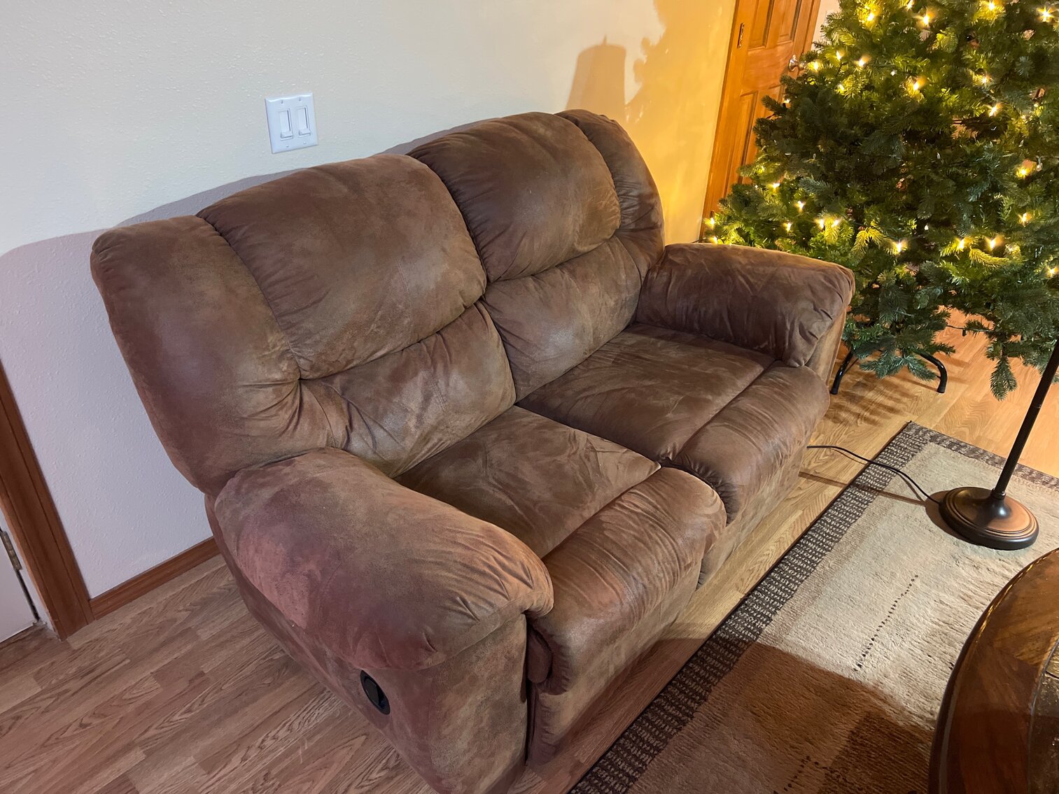 Ashley reclining loveseat