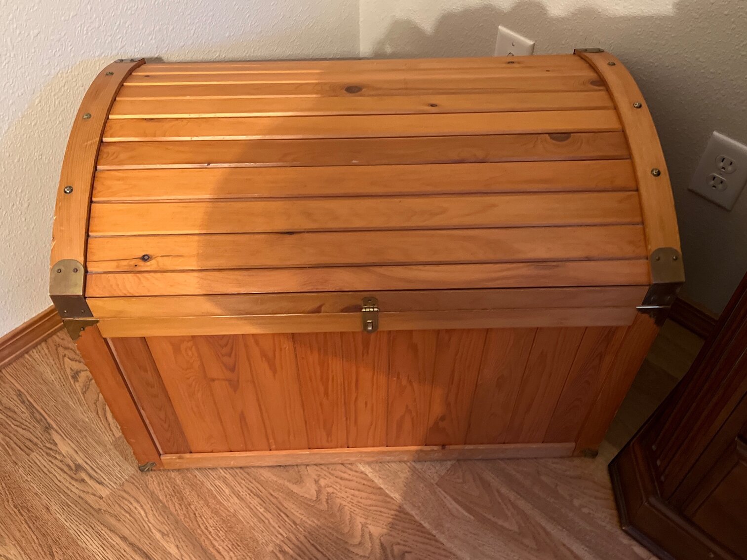 Cooks Run cedar chest