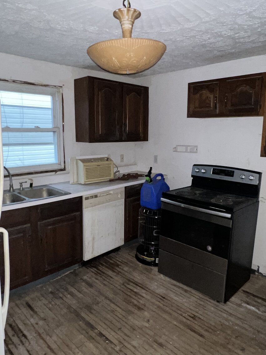 Image for SOLD $25,575 -  3 Bedroom Hurricane Home Selling to the Highest Bidder