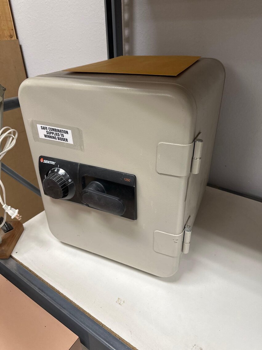 Image for Trophy and Engraving Shop - 1,000's of Items (Lewis)