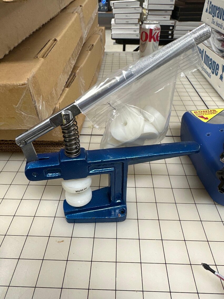 Image for Trophy and Engraving Shop - 1,000's of Items (Lewis)