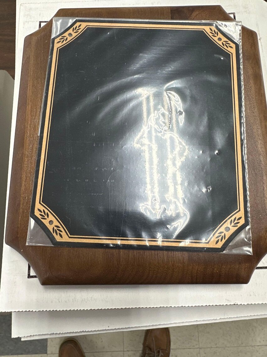 Image for Trophy and Engraving Shop - 1,000's of Items (Lewis)