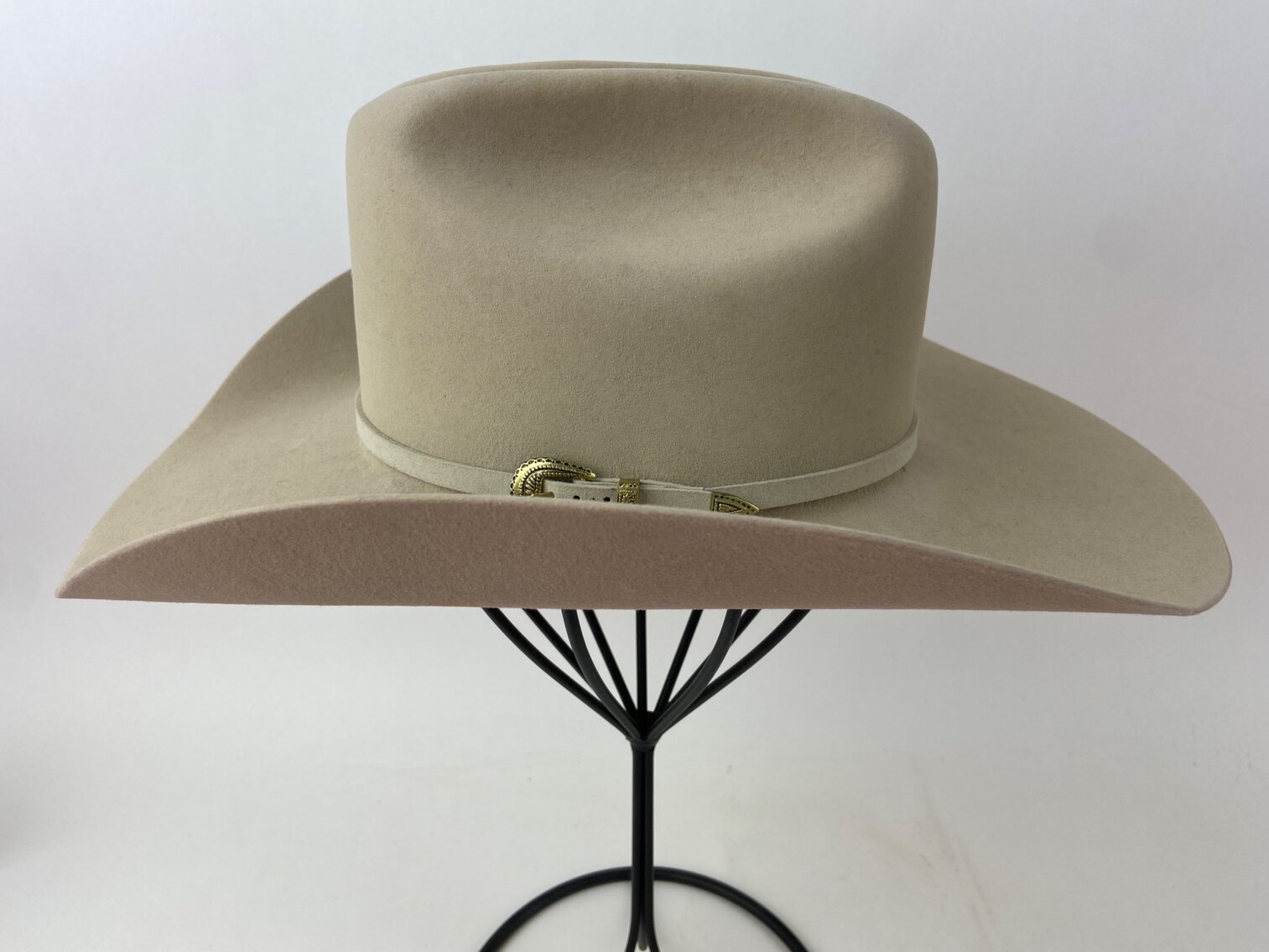 Resistol Futurity Cowboy Hat Size 7 with Hat Jack stretcher