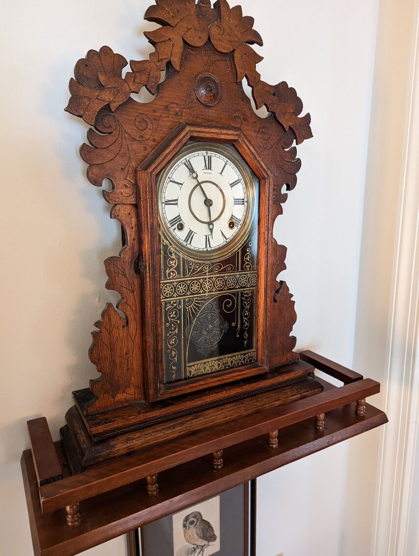 Image for 2 BR, 2.5 BA BRICK RANCHER WADE PORCELAIN MINI FIGURINES, DECOYS, CHINA, FURNITURE, GLASSWARE, ANTIQUES, COLLECTIBLES, COSTUME JEWLERY, HOUSEHOLD ITEMS