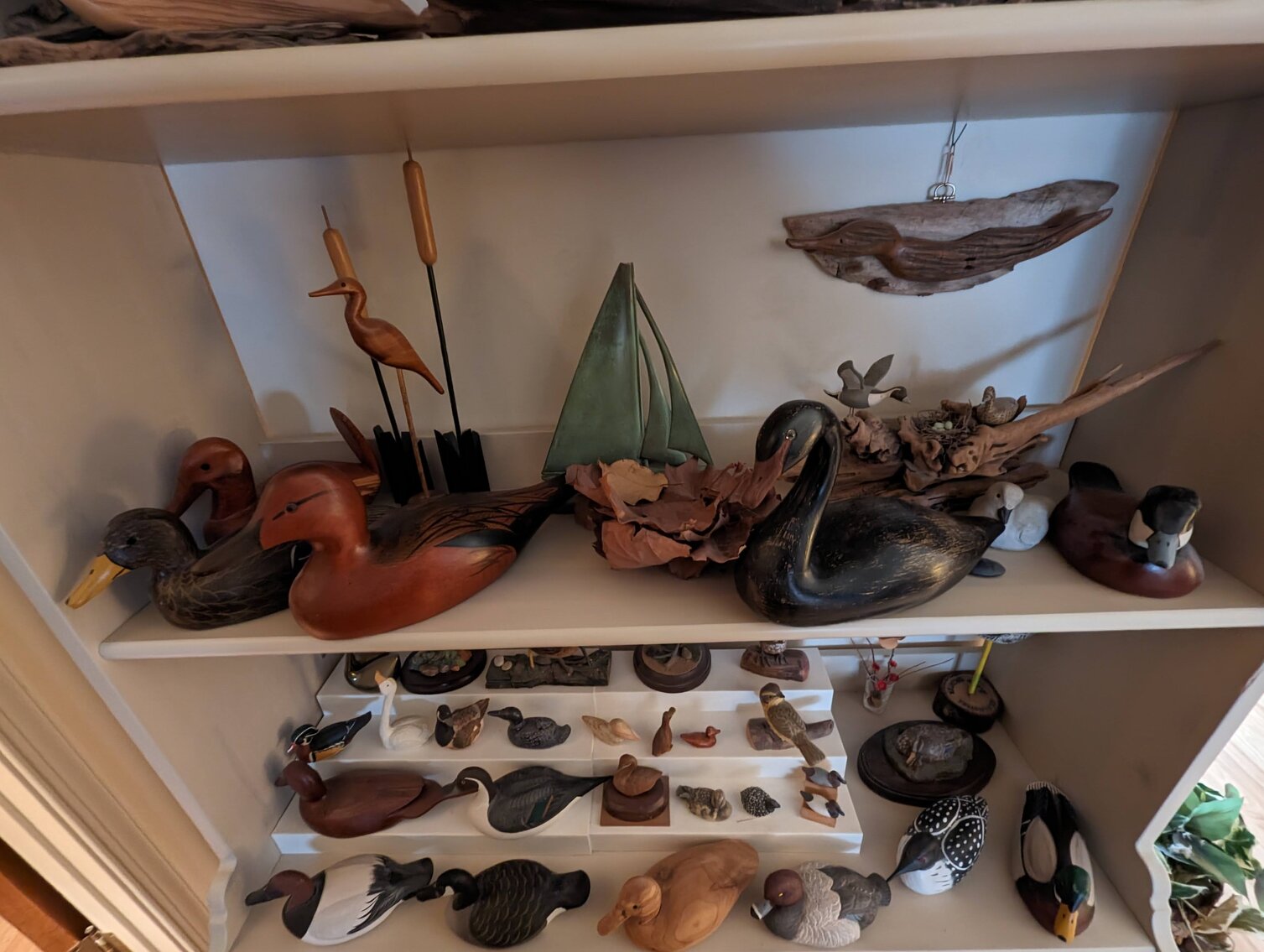 Image for 2 BR, 2.5 BA BRICK RANCHER WADE PORCELAIN MINI FIGURINES, DECOYS, CHINA, FURNITURE, GLASSWARE, ANTIQUES, COLLECTIBLES, COSTUME JEWLERY, HOUSEHOLD ITEMS