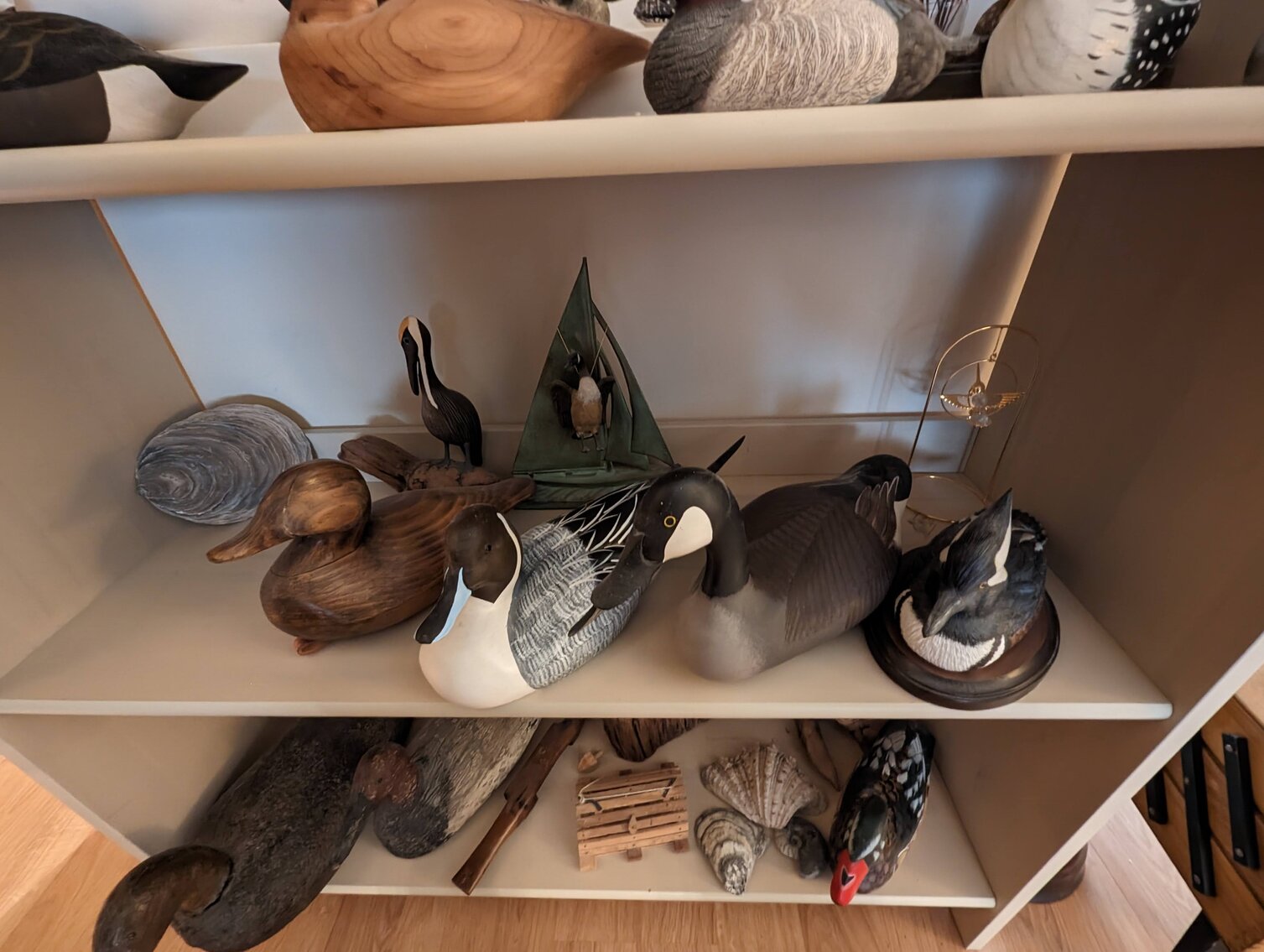 Image for 2 BR, 2.5 BA BRICK RANCHER WADE PORCELAIN MINI FIGURINES, DECOYS, CHINA, FURNITURE, GLASSWARE, ANTIQUES, COLLECTIBLES, COSTUME JEWLERY, HOUSEHOLD ITEMS